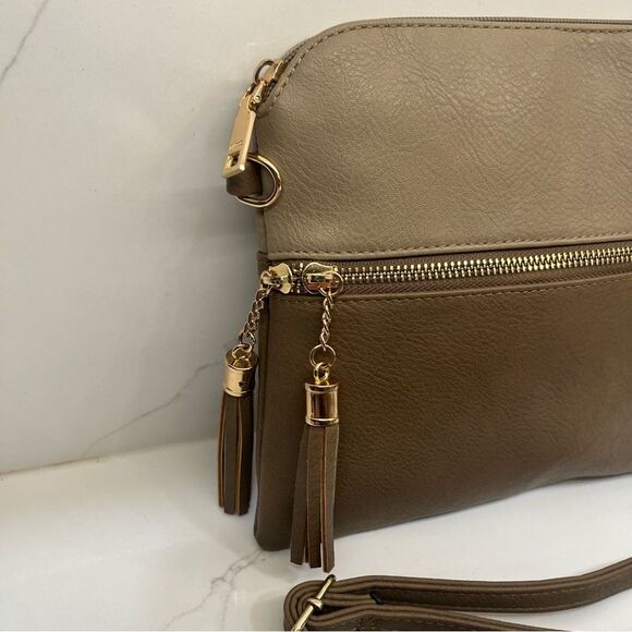 Jen & Co. Tara Vegan Crossbody - Picture 3 of 10